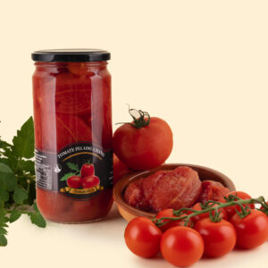 Tomate pelado a mano
